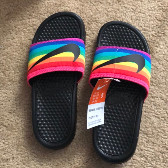 nike benassi be true